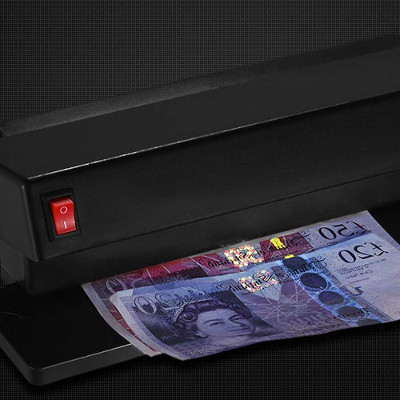 Los mejores detectores de billetes falsos: ¿Cuál es la mejor elección para  tu negocio?